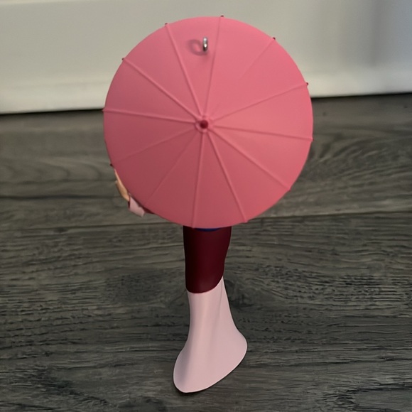 Hallmark Mulan ornament - Picture 5 of 5